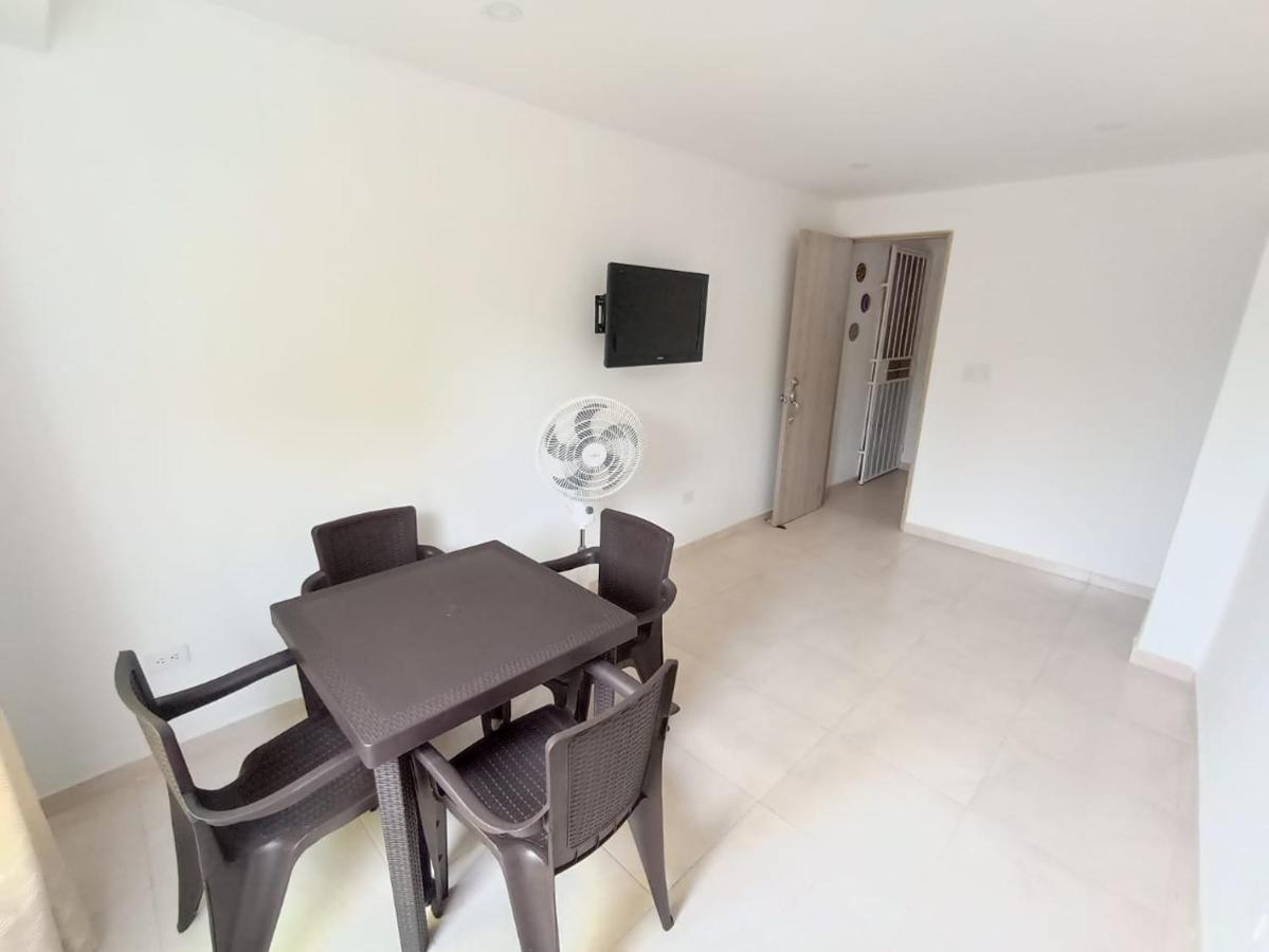 Apartamento Nuevo A Una Cuadra Del Rodadero Gaira Exterior foto